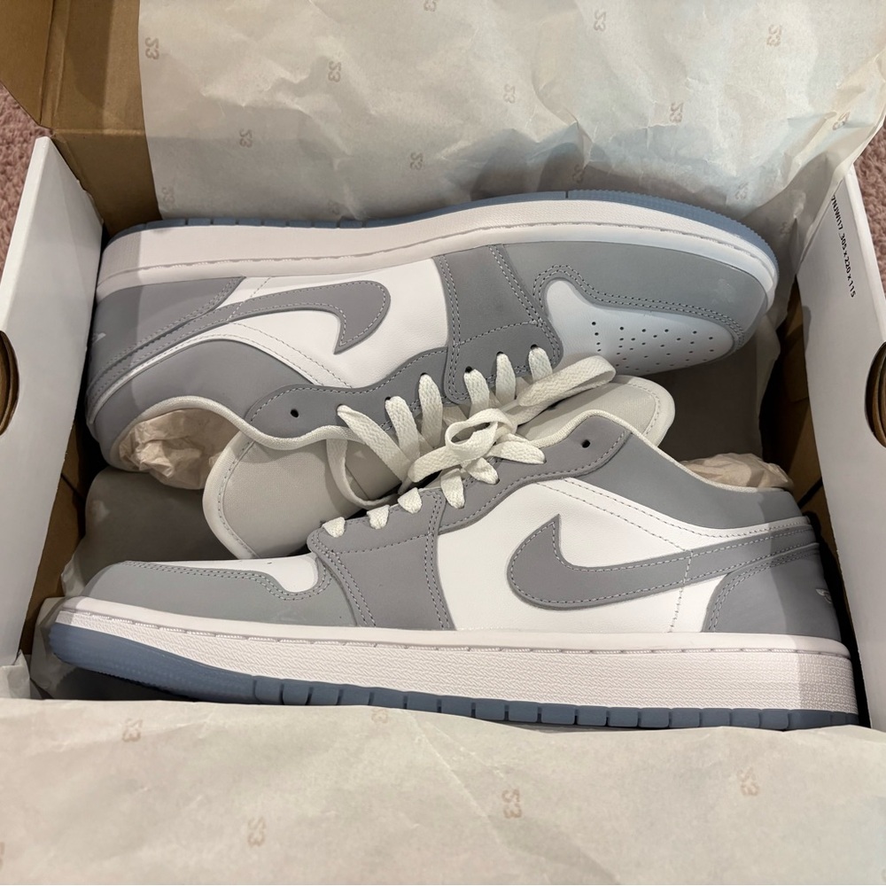 Air Jordan 1 Low Gray and White Sneakers